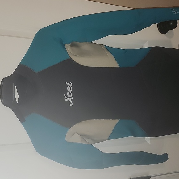 Xcel womens 10 wetsuit - Picture 2 of 6